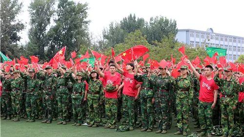 2022 年高考各地作文题有哪些亮点？哪一个的最难？
